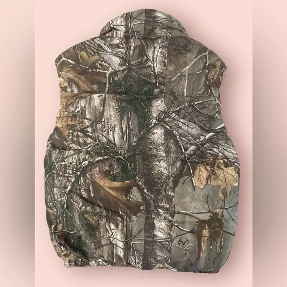 Realtree Vest - Picture 2 of 9